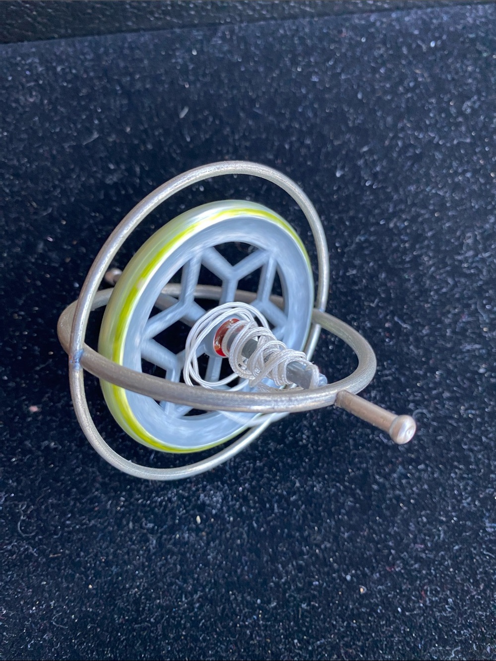 Vintage spinning toy - Picture 2 of 2